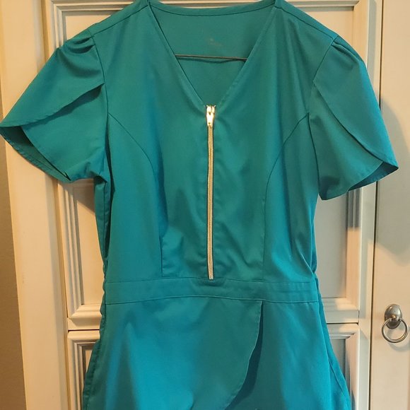 Jaanu Teal zipper scrub top- XS, like new - Picture 2 of 4